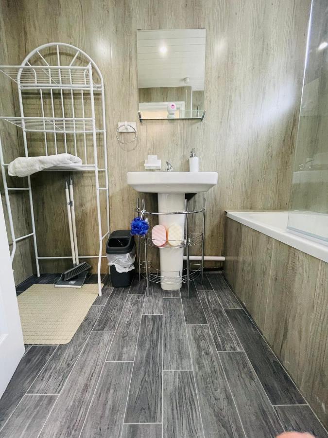 Alder House - A Modern Vibrant 4 Bedroom House Marston Green Екстериор снимка